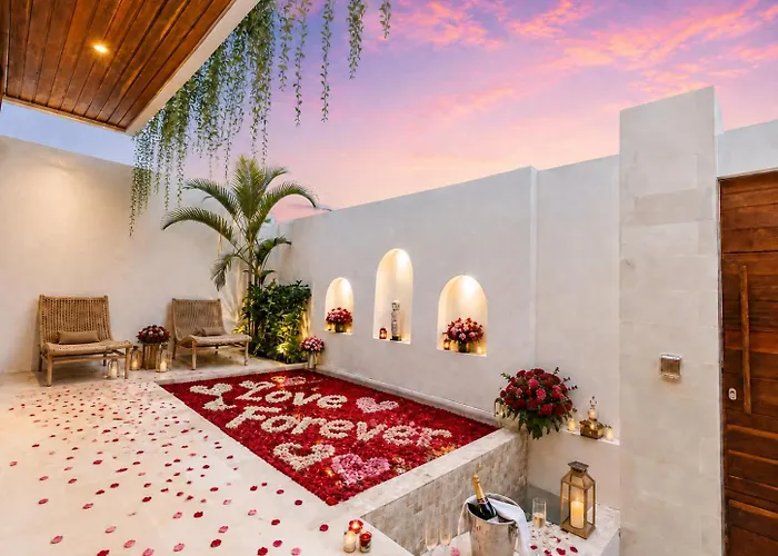 Villa Coco 1br Private Pool In Pererenan With Skylight Bathtub *