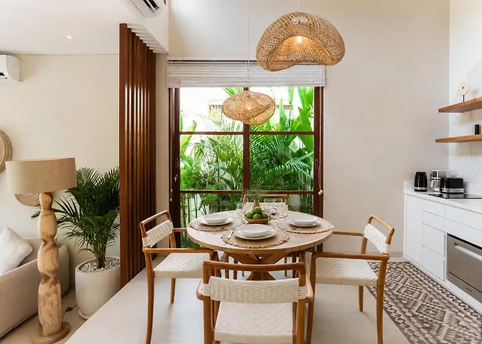 Coco 1br Private Pool In Pererenan With Skylight Bathtub *