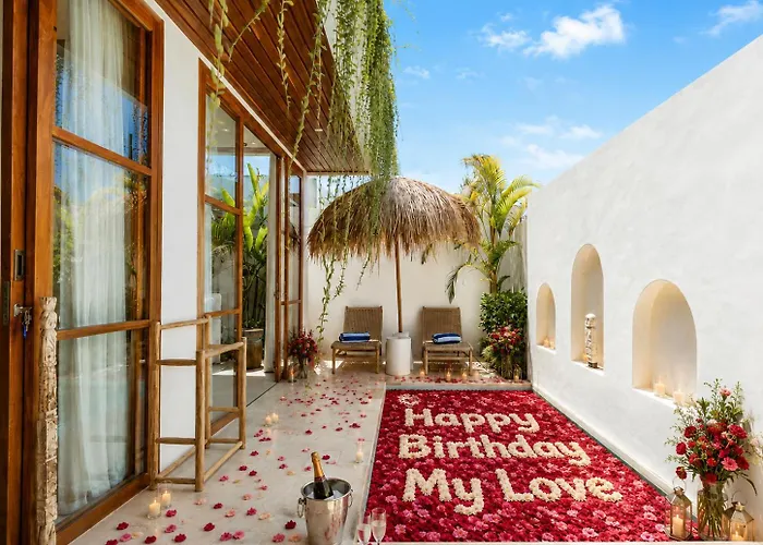 Coco 1br Private Pool In Pererenan With Skylight Bathtub Villa Canggu (Bali)