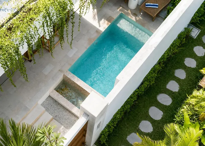 Villa Coco 1br Private Pool In Pererenan With Skylight Bathtub