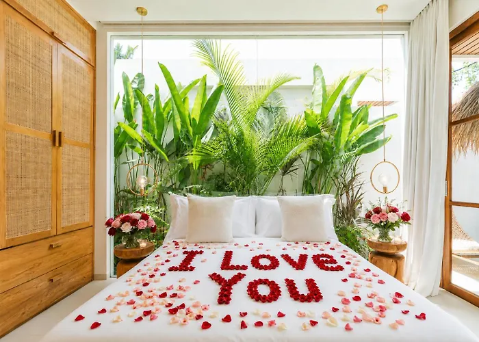 Coco 1br Private Pool In Pererenan With Skylight Bathtub Villa