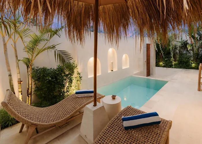 Coco 1br Private Pool In Pererenan With Skylight Bathtub